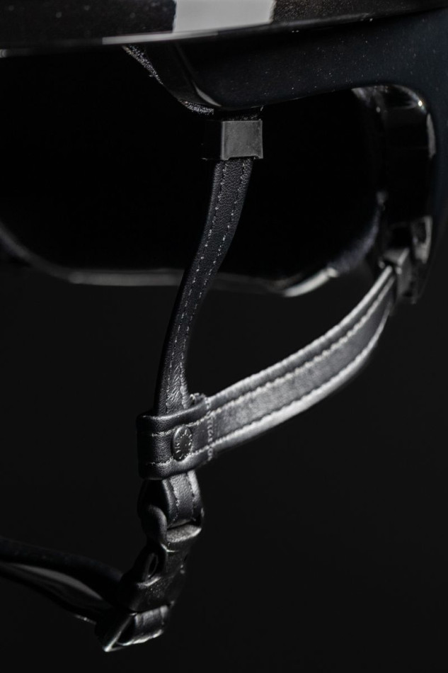 Harka Helm Harcour x Kask - Monogramm (Monogram) Harka Helm Harcour x Kask - Monogramm (Monogram)