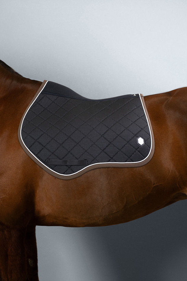 Dynamix 3D Mesh Velvet Saddle Pad - Black/Brown Dynamix 3D Mesh Velvet Saddle Pad - Black/Brown