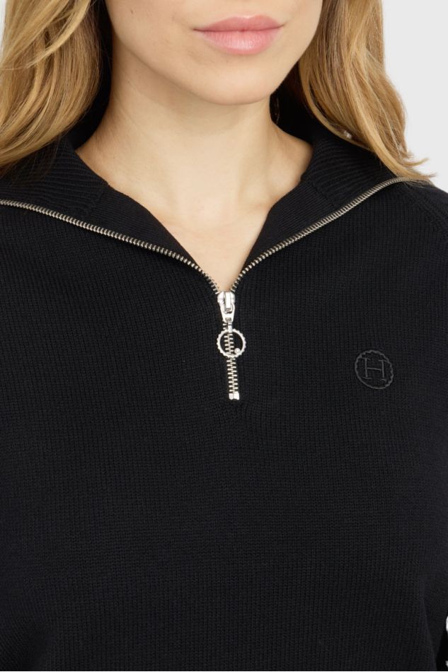 Claira Pullover mit hohem Kragen – Schwarz Claira Pullover mit hohem Kragen – Schwarz